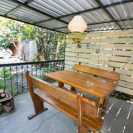 غاغرا Guest House Lavr المظهر الخارجي الصورة