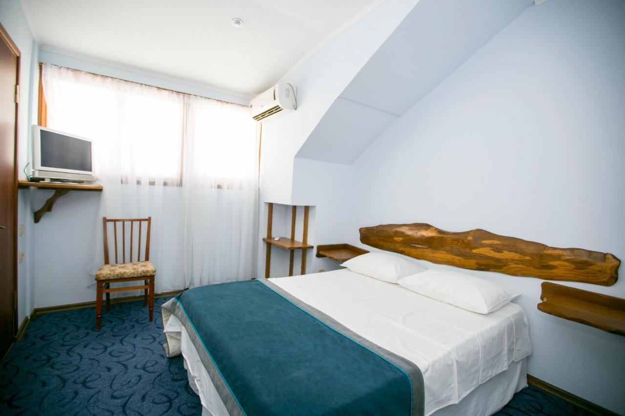 غاغرا Guest House Lavr المظهر الخارجي الصورة