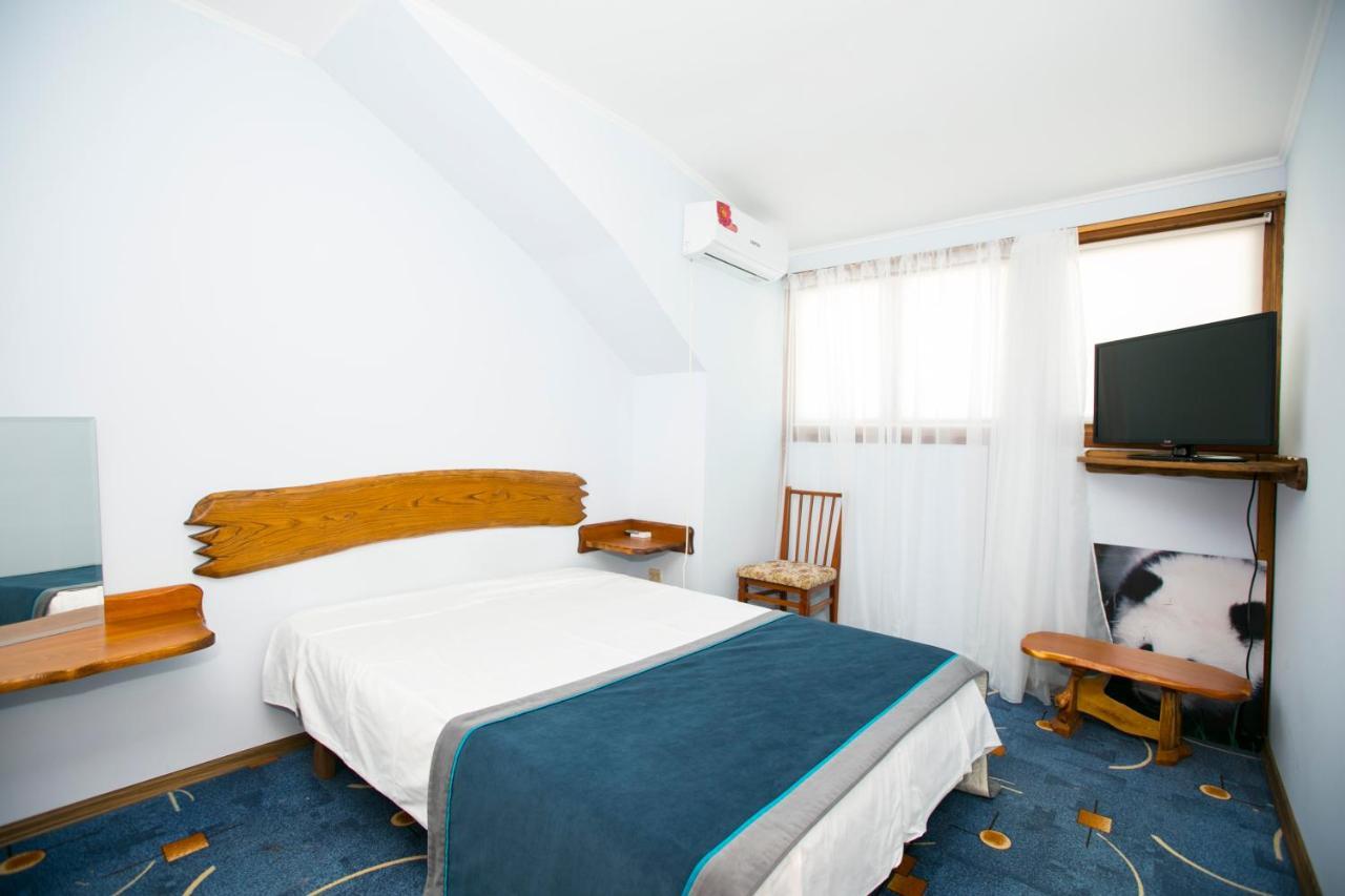 غاغرا Guest House Lavr المظهر الخارجي الصورة
