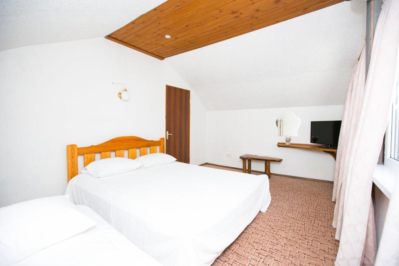 غاغرا Guest House Lavr المظهر الخارجي الصورة