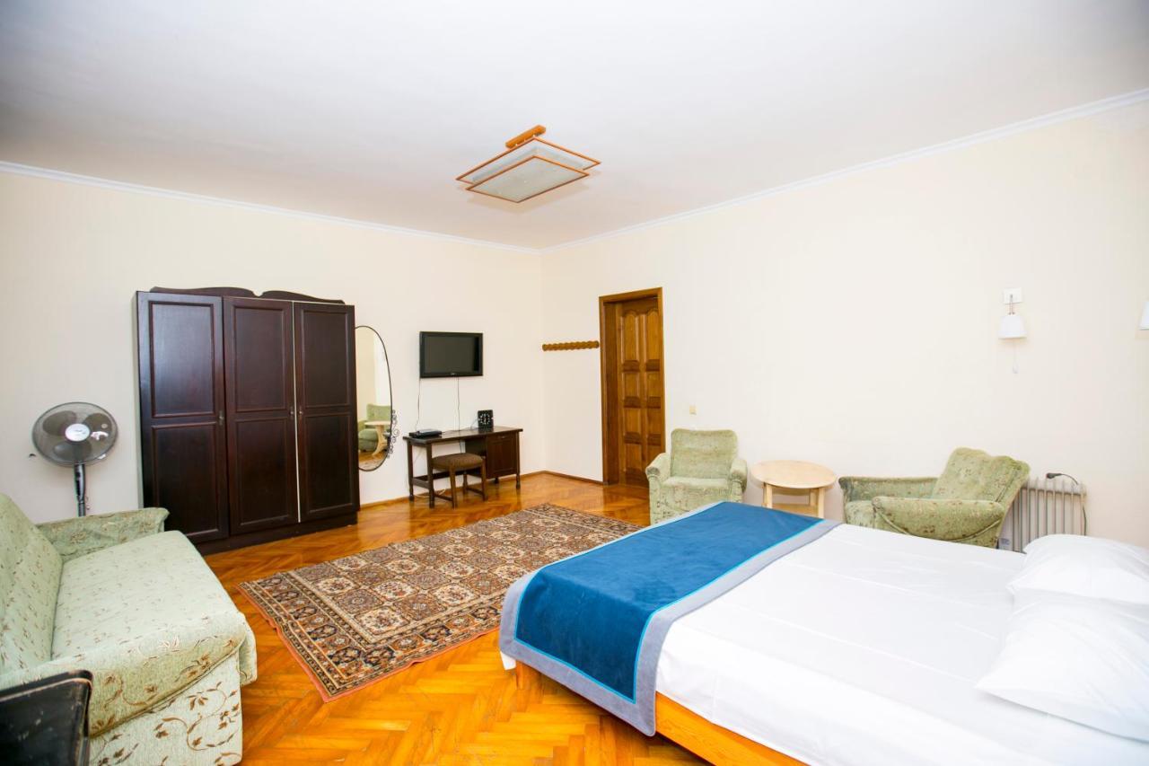 غاغرا Guest House Lavr المظهر الخارجي الصورة