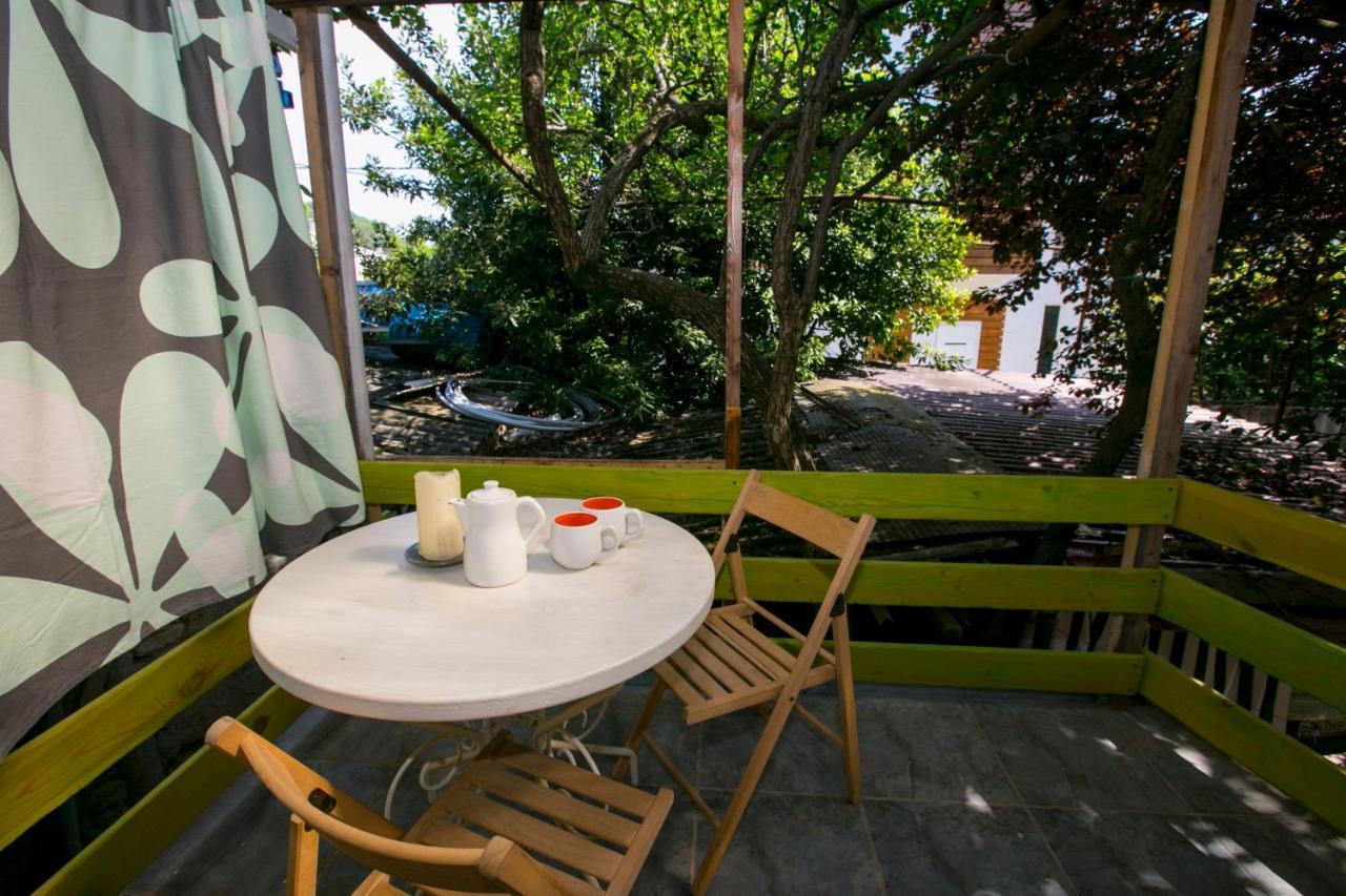 غاغرا Guest House Lavr المظهر الخارجي الصورة